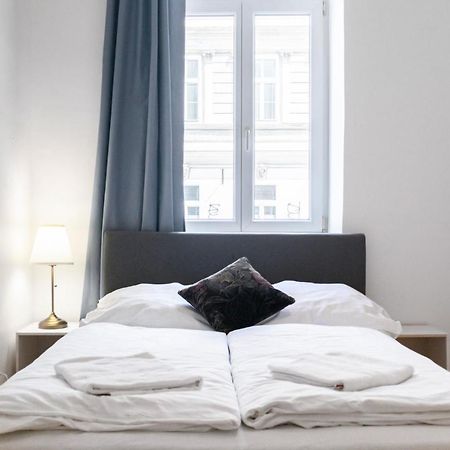 Attractive Apartment Near Wiener Stadthalle Eksteriør billede