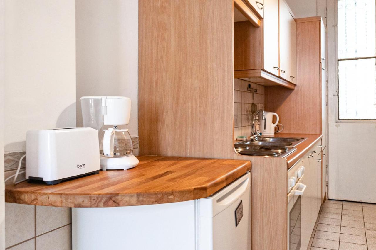 Attractive Apartment Near Wiener Stadthalle Eksteriør billede